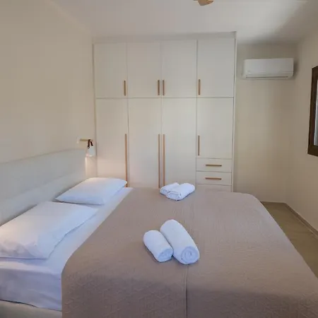 Harmony - One Bedroom Stoupa